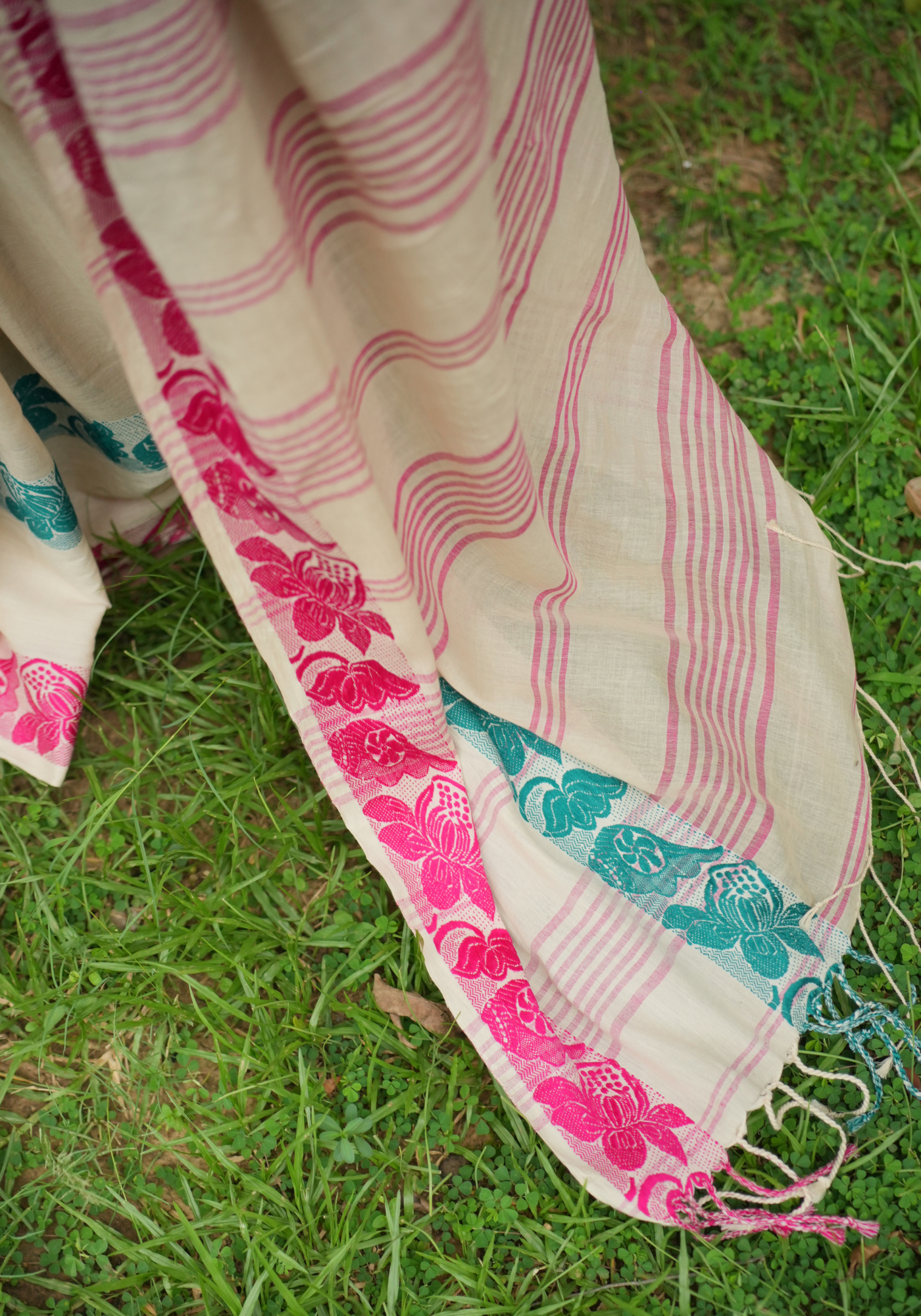 CHANDAN PADMA SHANKHA SAREE