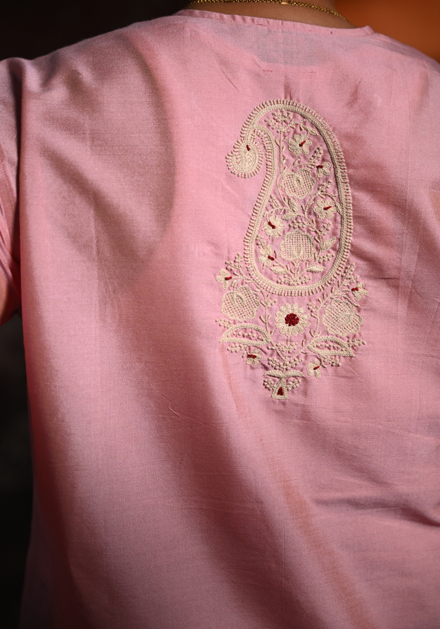 DUDHEY AALTA PAISLEY KURTA