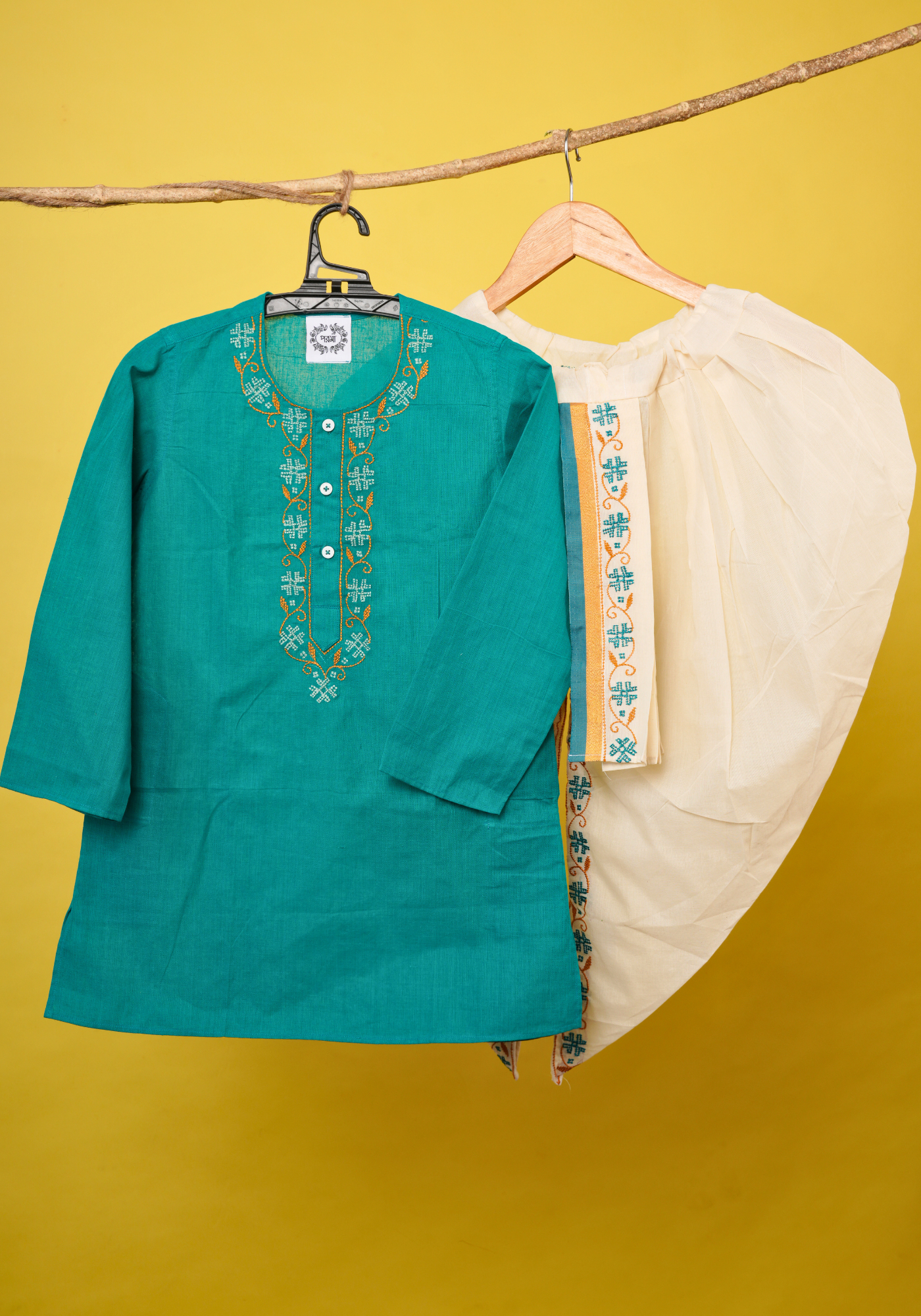 PANNA KURTA DHUTI SET