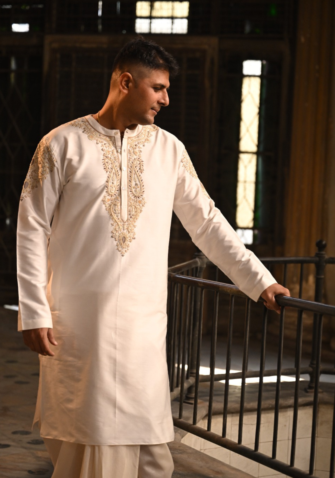RAJANIGANDHA IVORY KURTA
