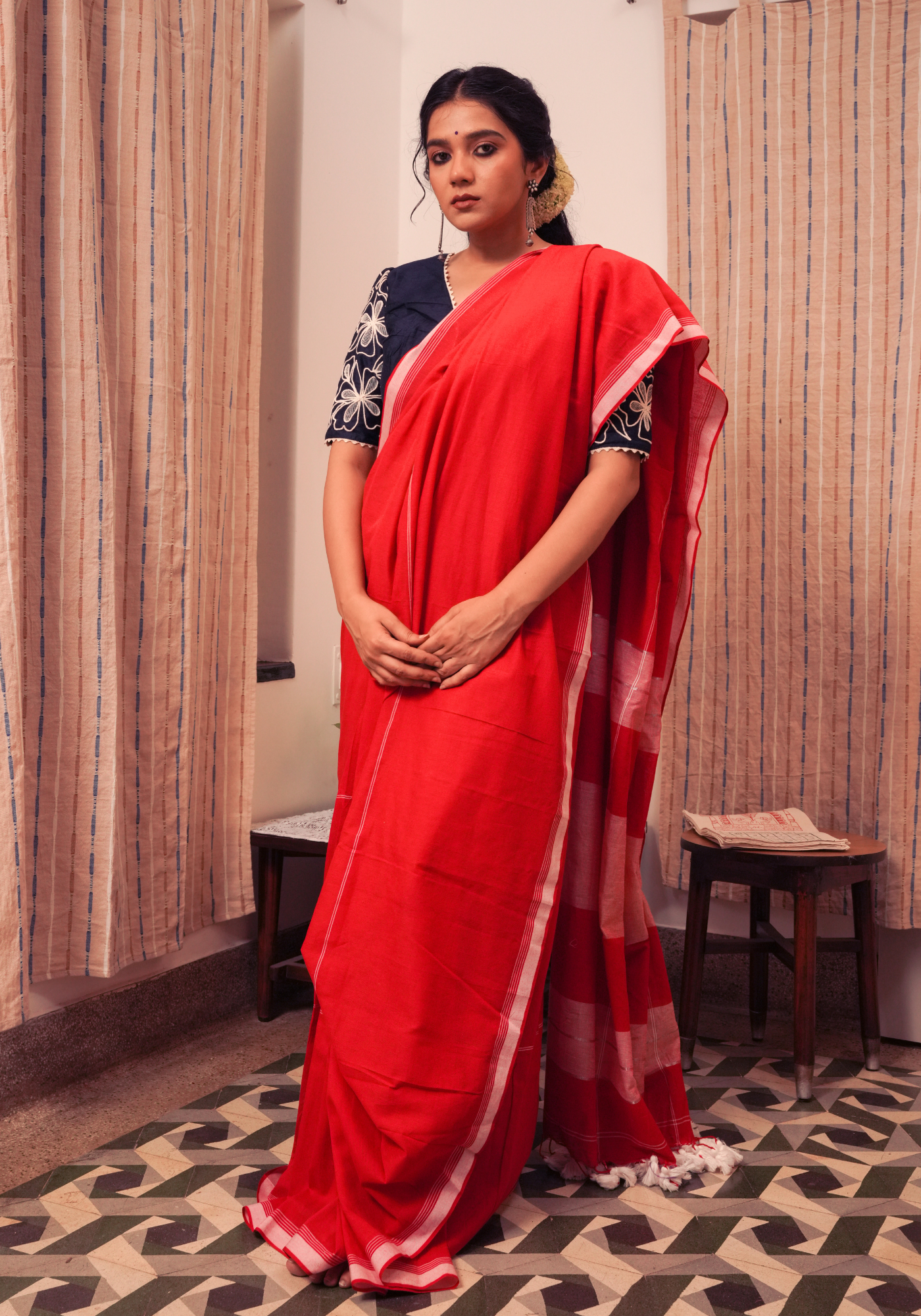 SHARODIYA RED TANT SAREE