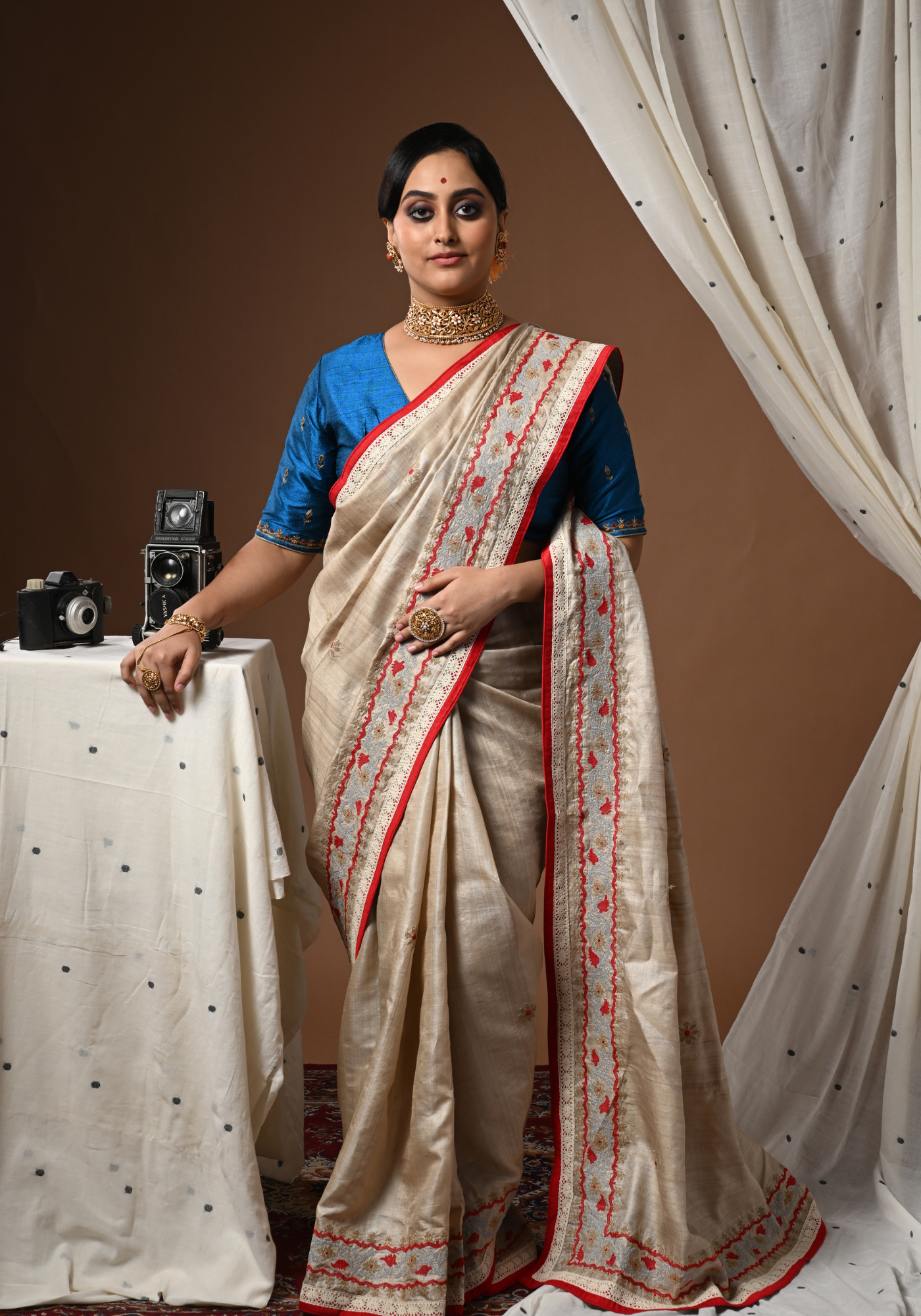 WHITE AND RED KORAT PHOOL SAREE