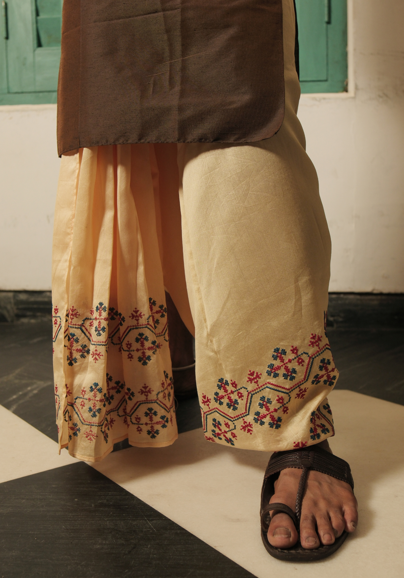 BALLYGUNGE CULTURAL PUJO DHUTI