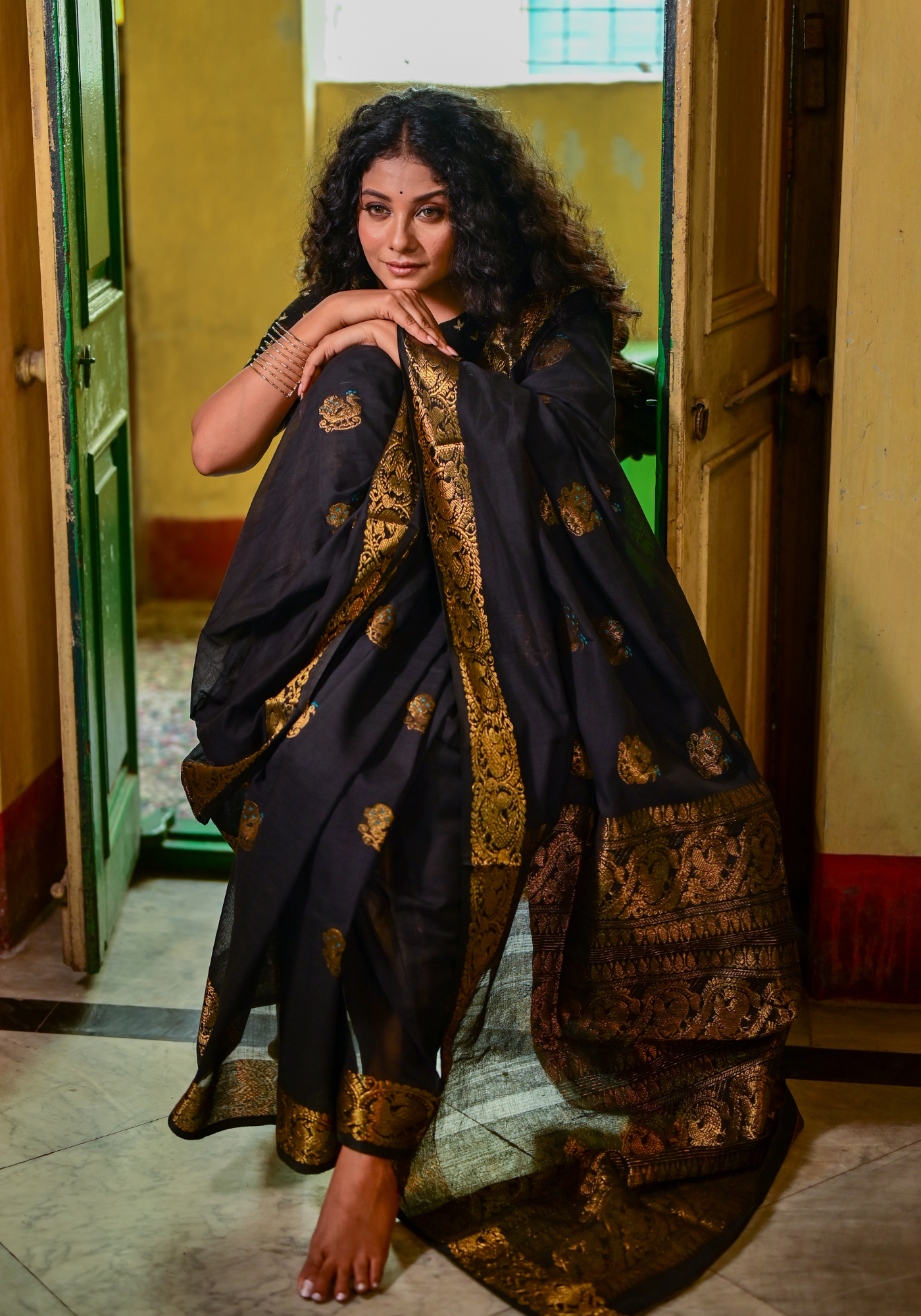 BLACK PEACOCK TANT SAREE