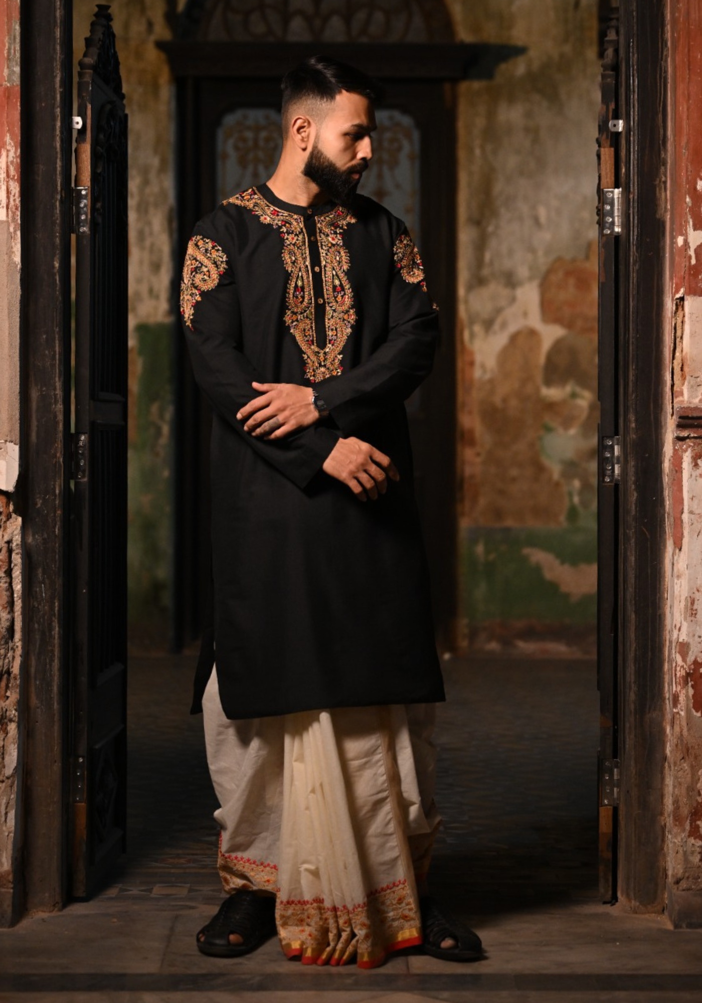 KASHMIRI SHAWL MOTIF BLACK KURTA
