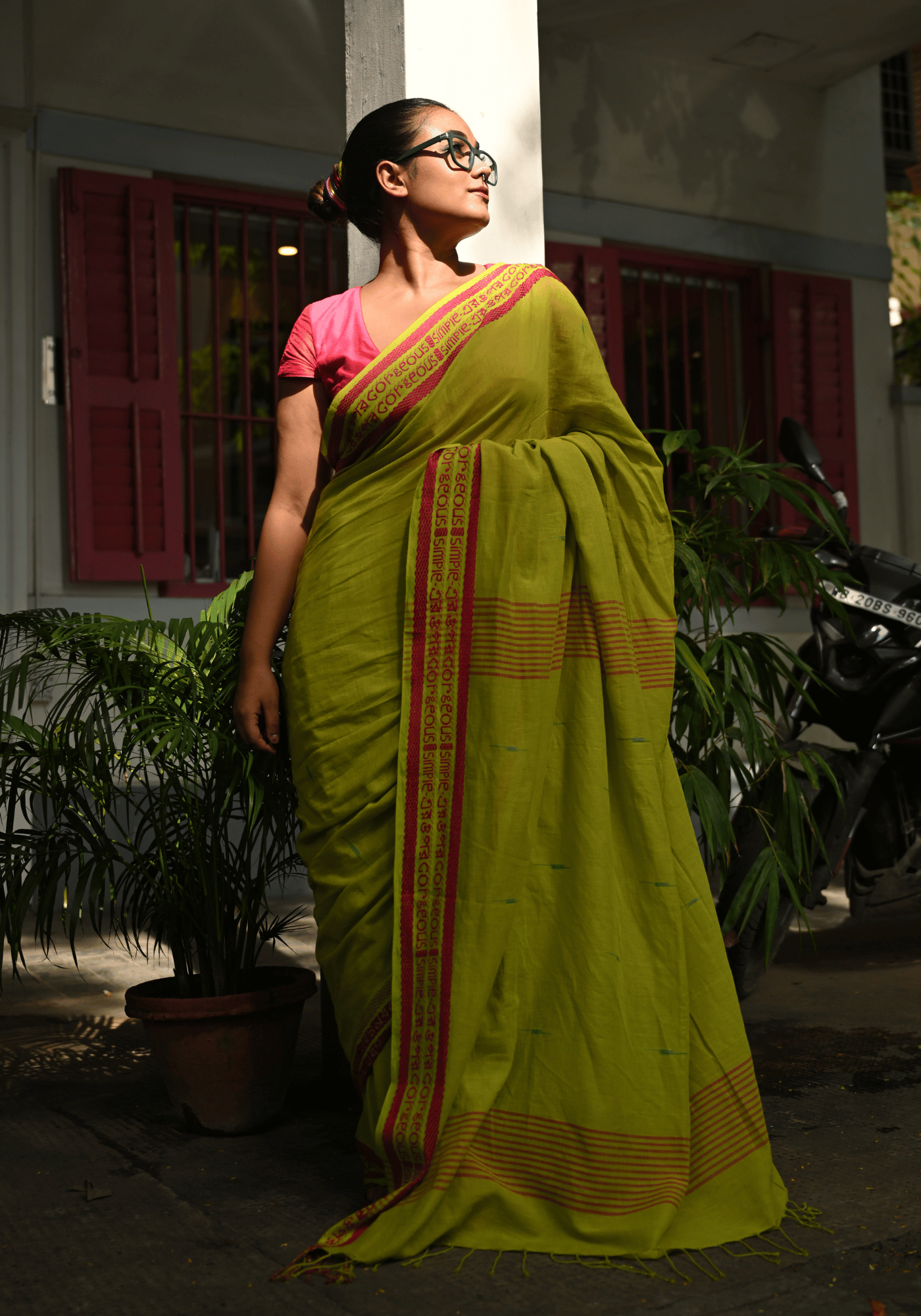 SIMPLE er OPOR GORGEOUS SAREE (SHANTIPURI)