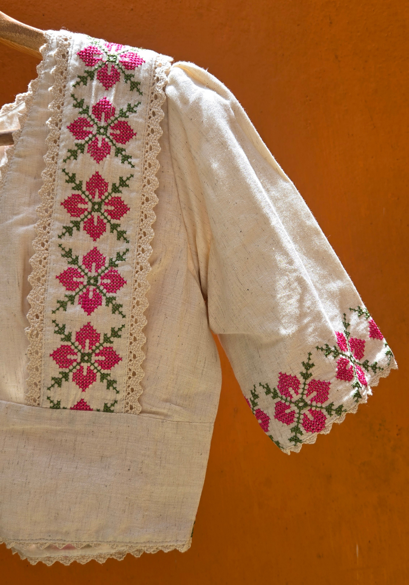 GOLAPI NAYANTARA ASHON BLOUSE