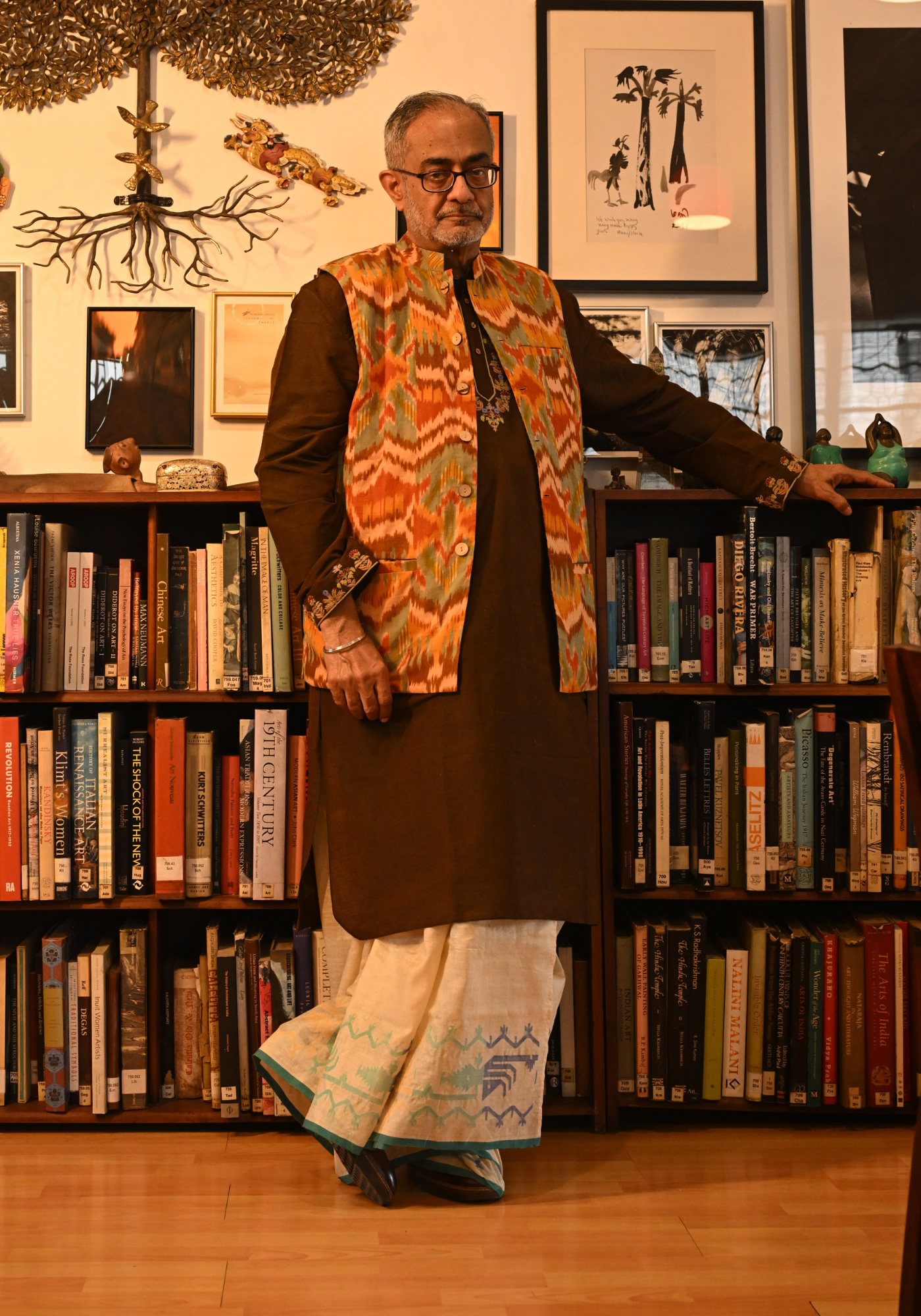 TUSSAR JAMDANI DHUTI