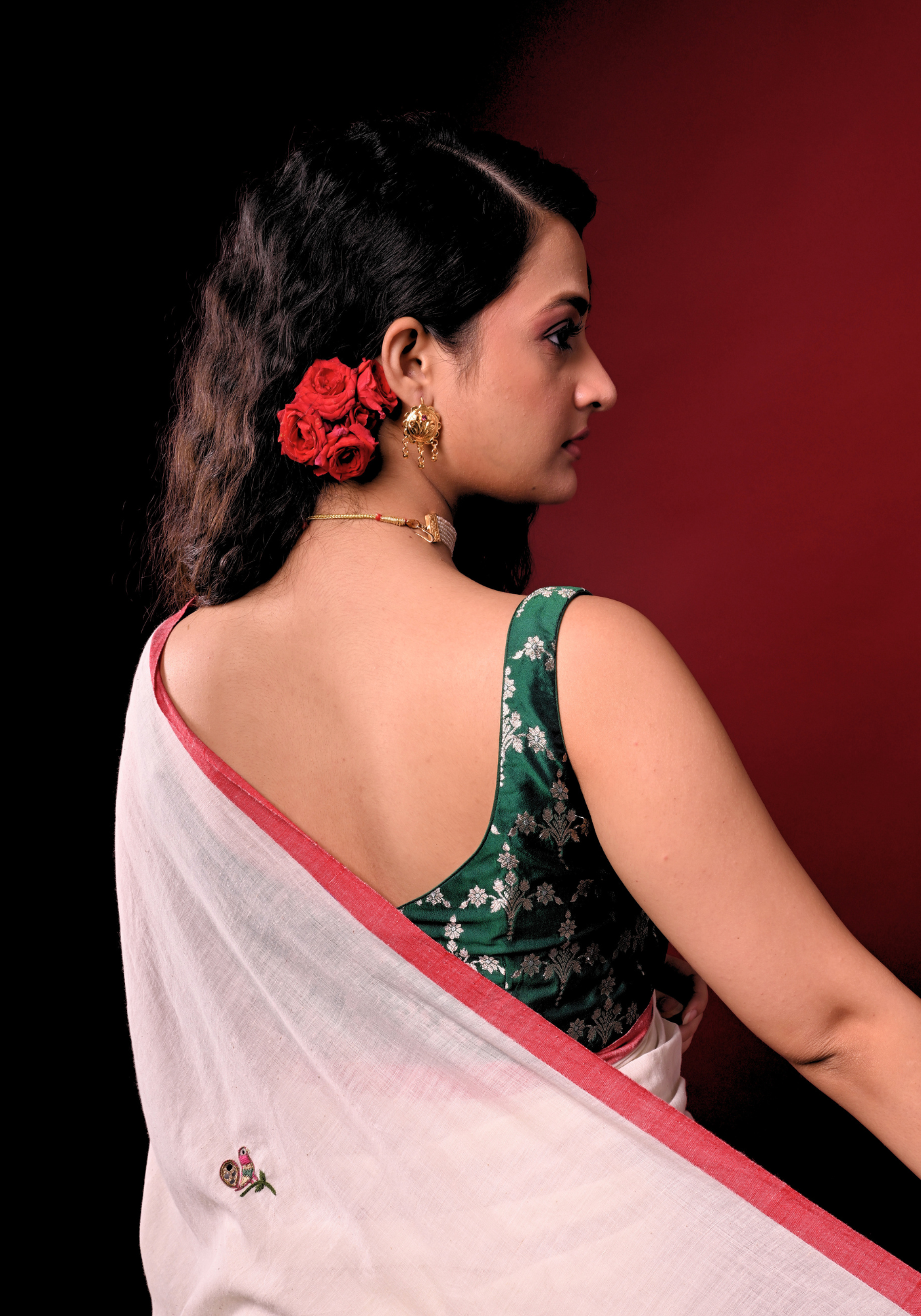 PANNA SLEEVELESS BROCADE BLOUSE