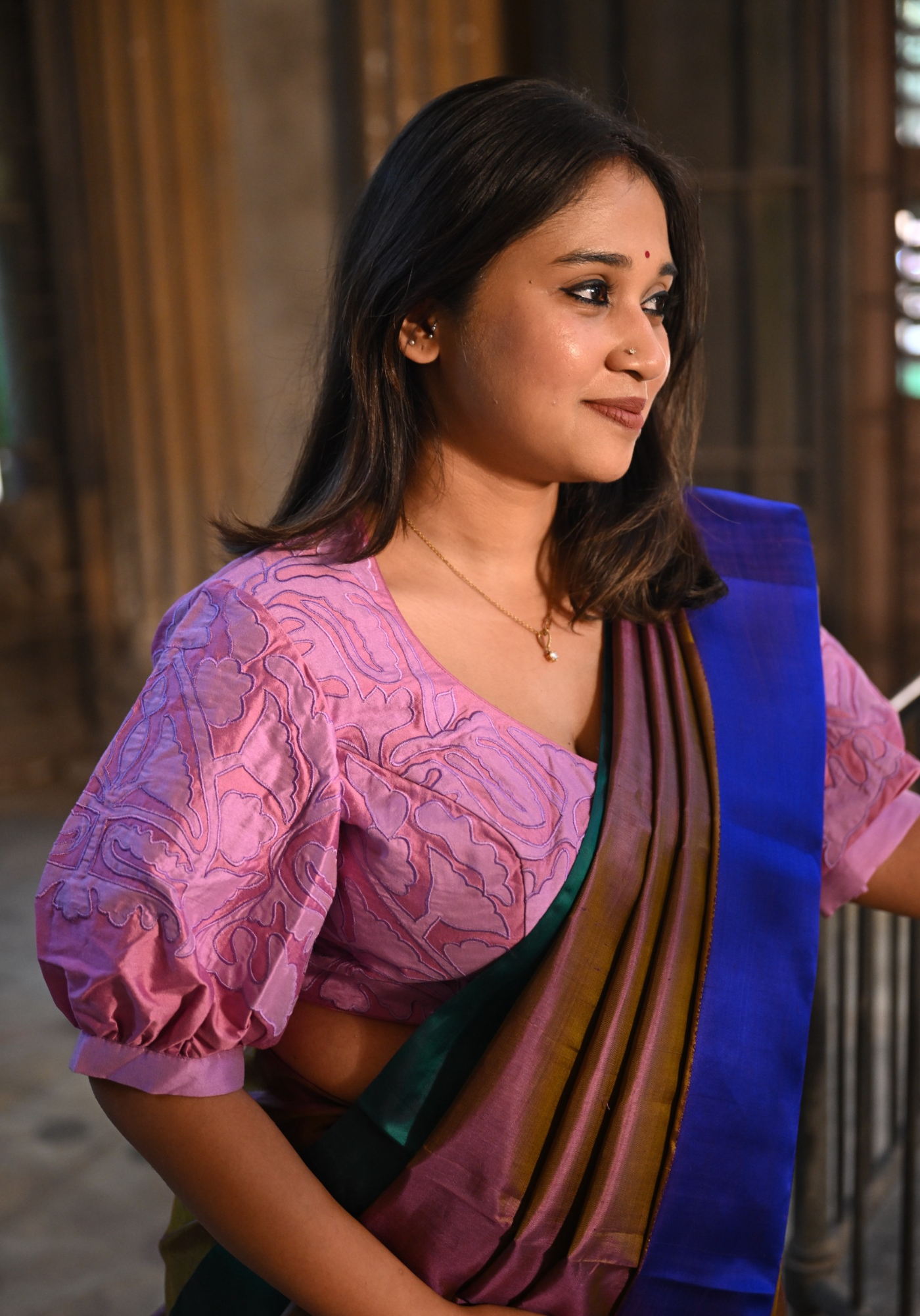 CHAMELION GLOW GOROD SAREE