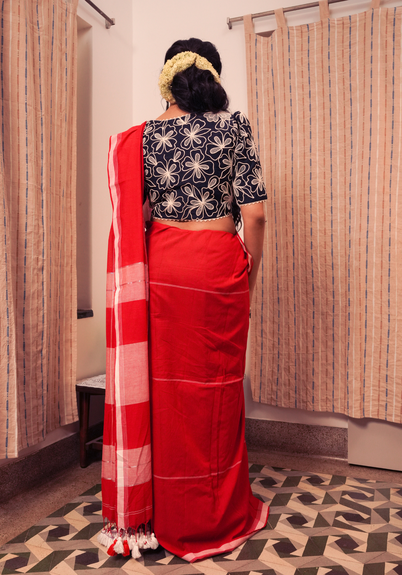 SHARODIYA RED TANT SAREE