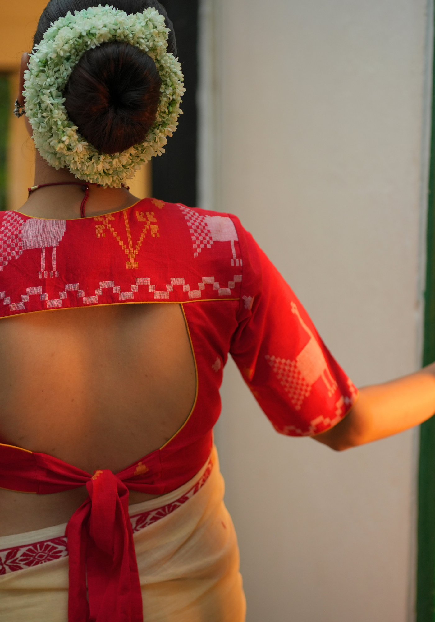 LAAL MOYUR PITH KATA BLOUSE