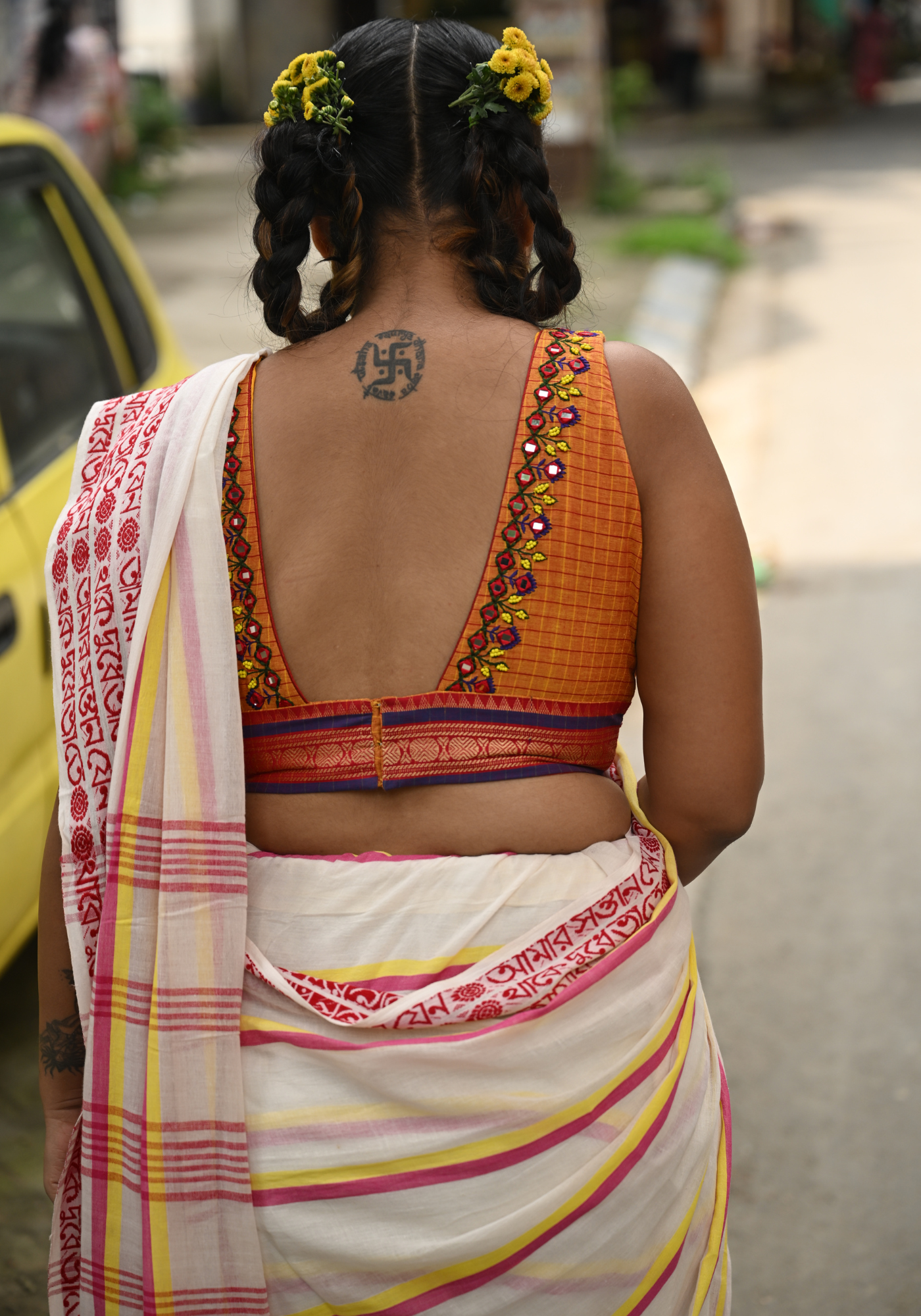 DIVYA YELLOW CHECKS (SLEEVELESS)