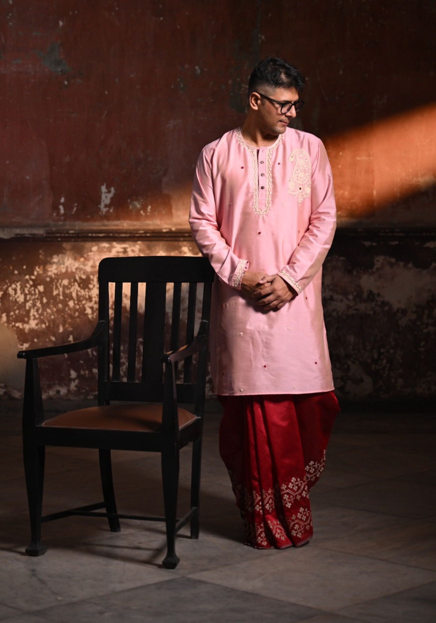 BOUBHAAT-ER LAAL DHUTI