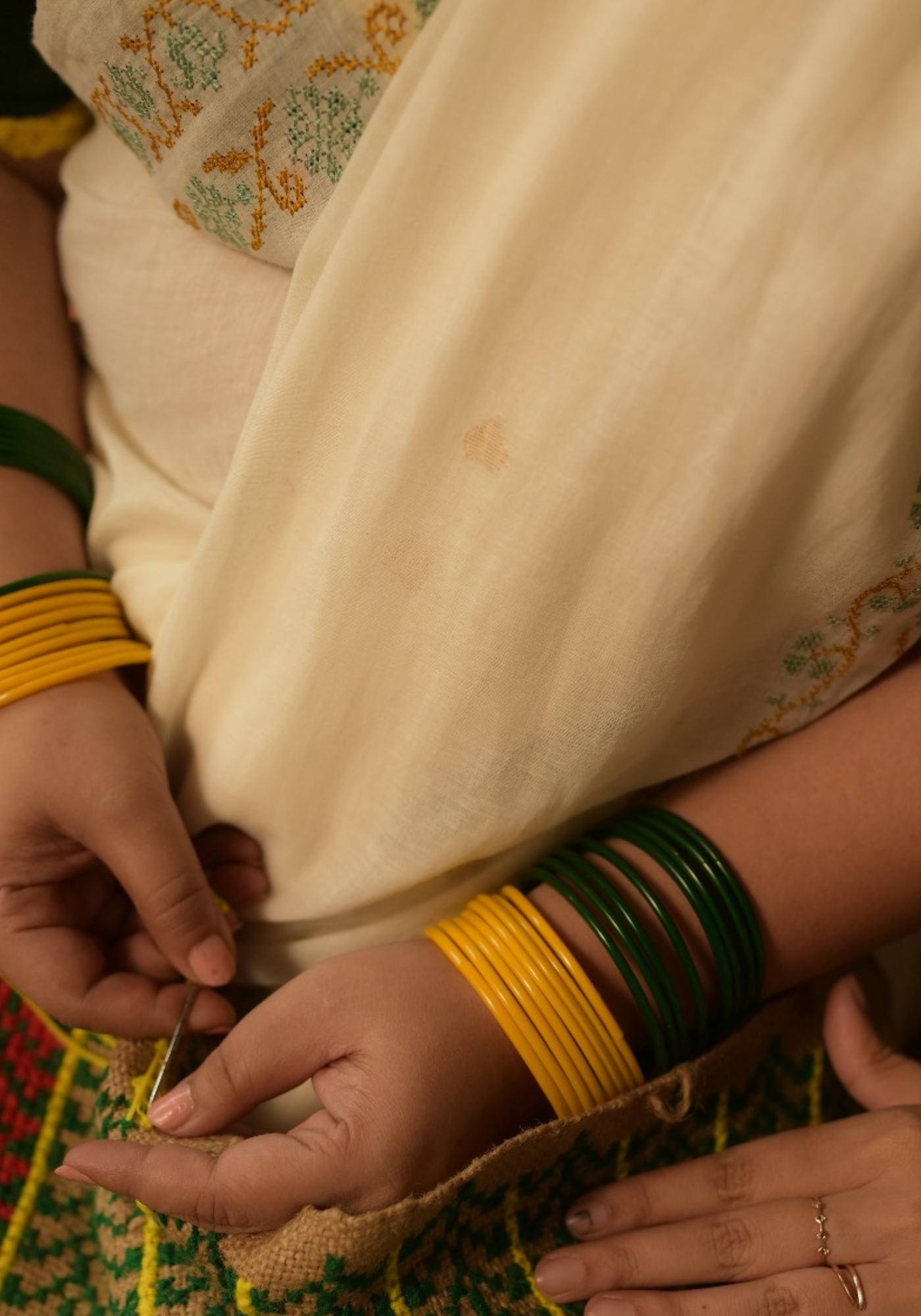 SHADA BOKUL PHOOL SAREE