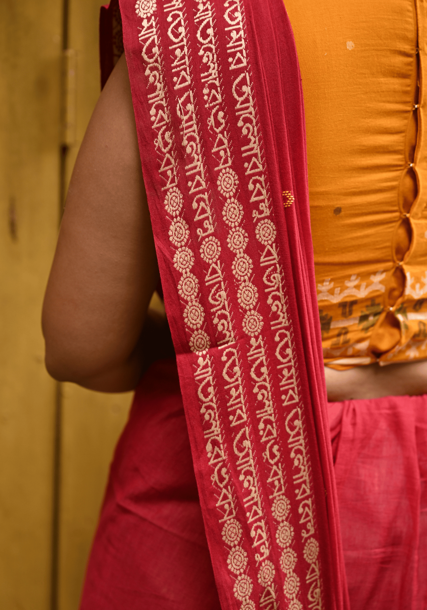 BAJLO TOMAR AALOR BENU SAREE (SHANTIPURI)