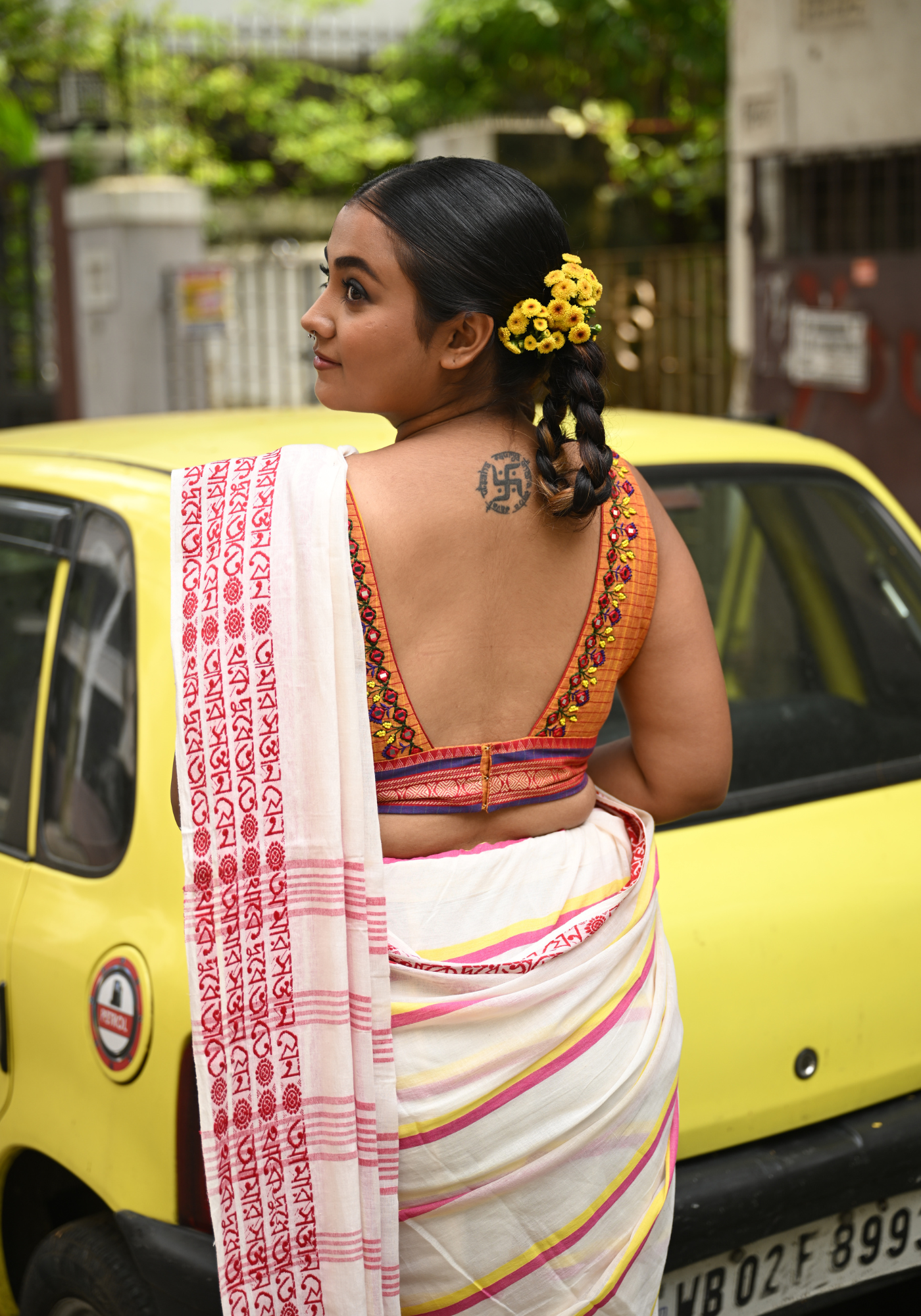 DIVYA YELLOW CHECKS (SLEEVELESS)