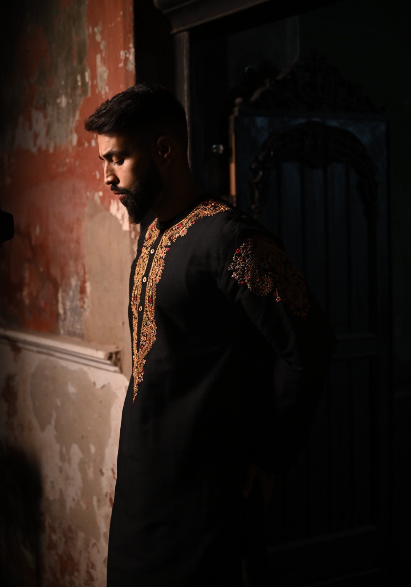 KASHMIRI SHAWL MOTIF BLACK KURTA