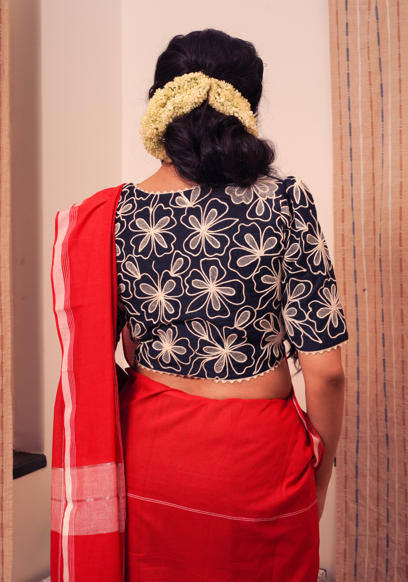 SHARODIYA RED TANT SAREE