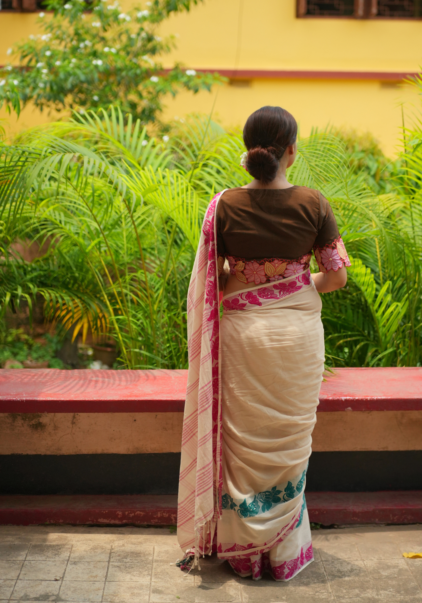 CHANDAN PADMA SHANKHA SAREE