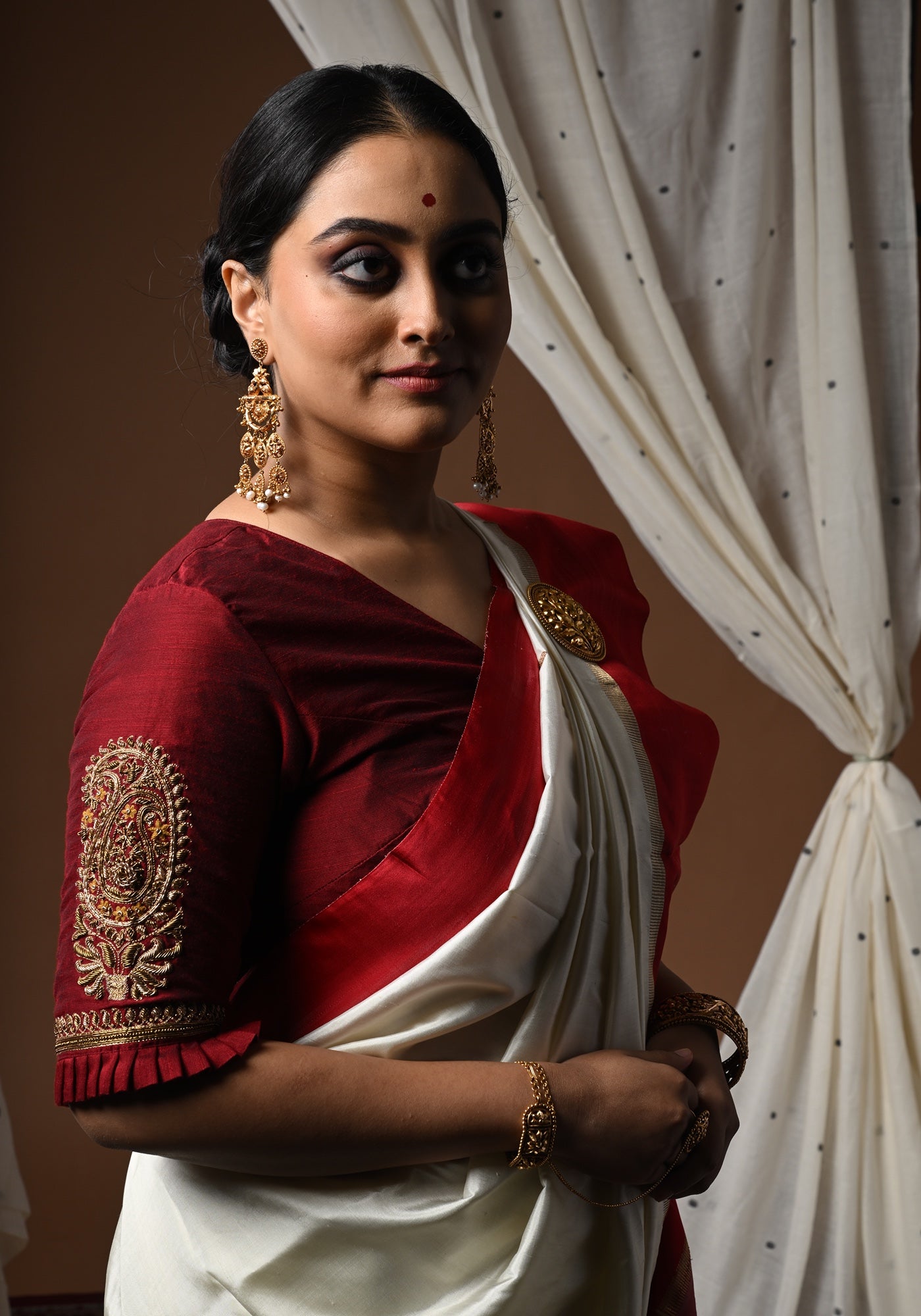 MAROON BALUCHARI DOUBLE KOLKA BLOUSE