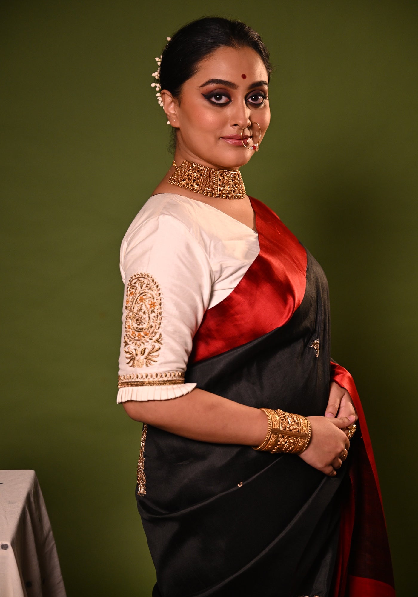 WHITE BALUCHARI DOUBLE KOLKA BLOUSE