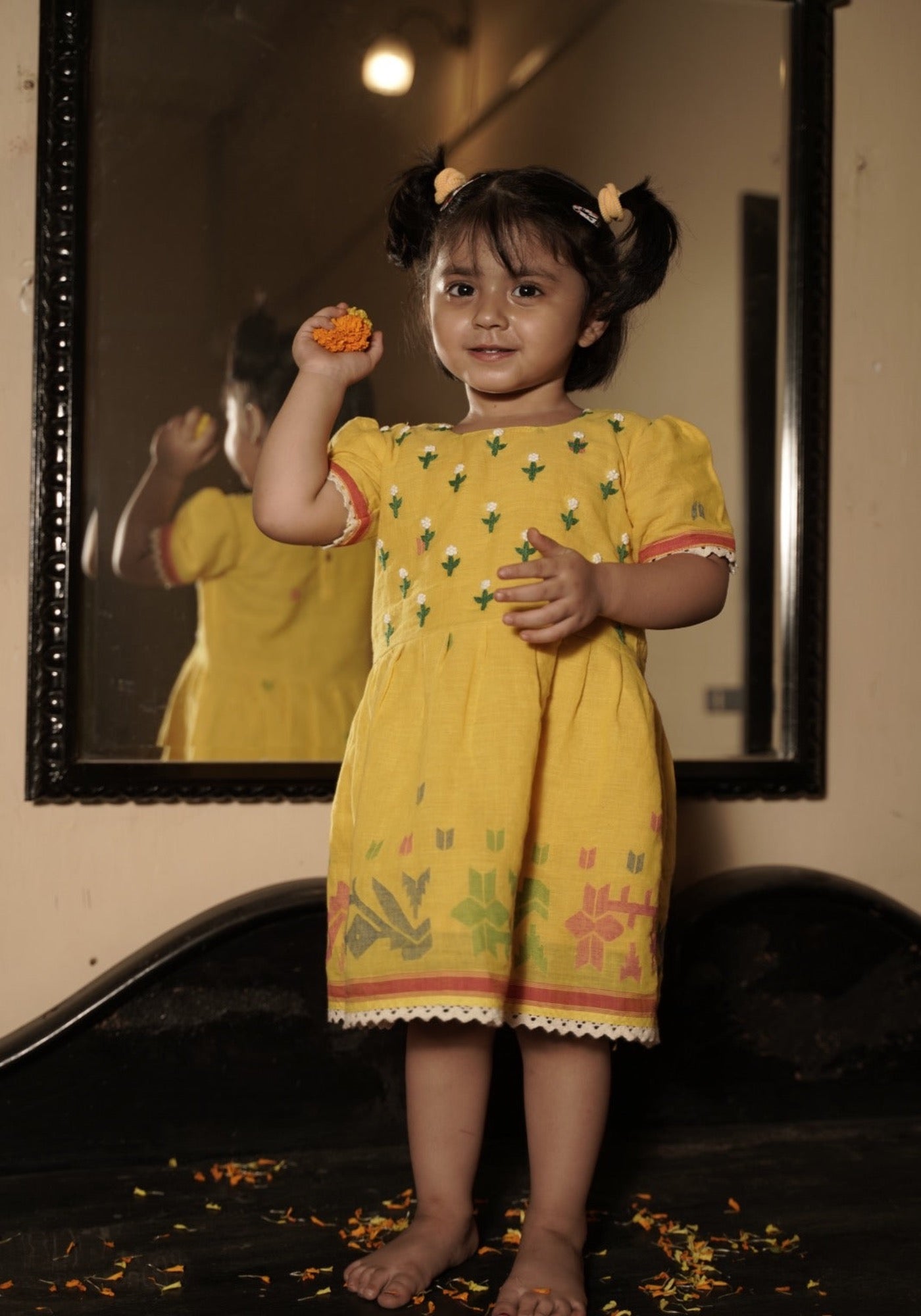 Yellow Bel Phool Jama