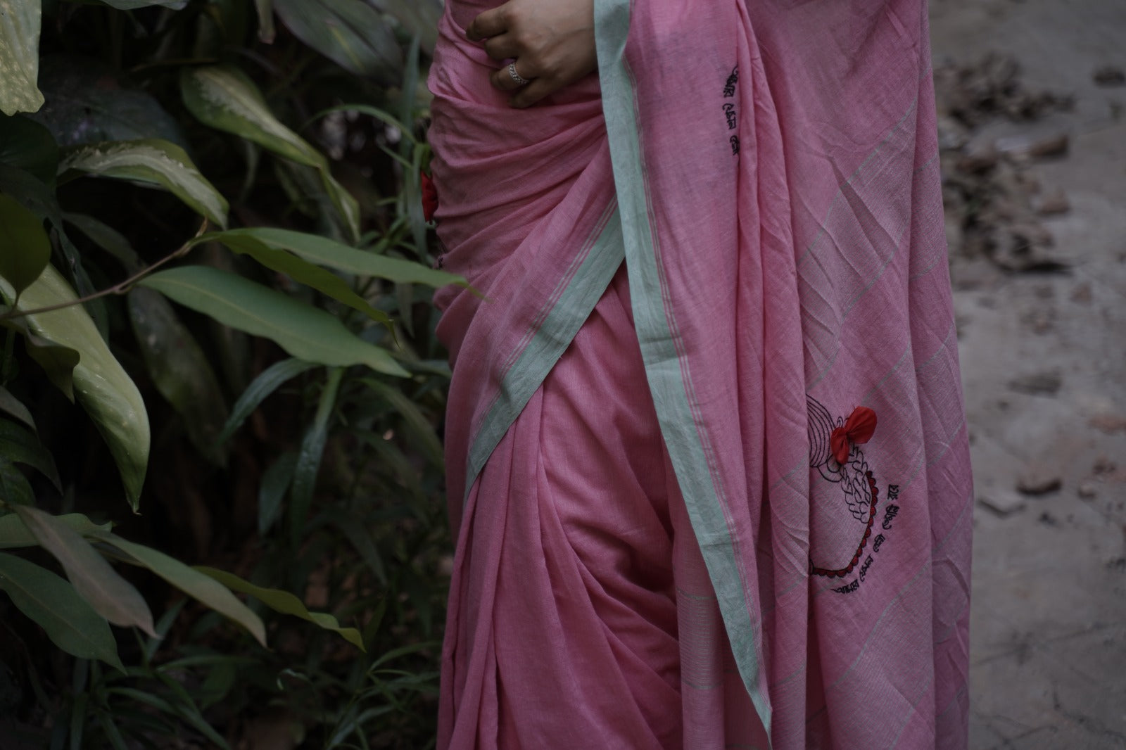 Jemon Beni Saree