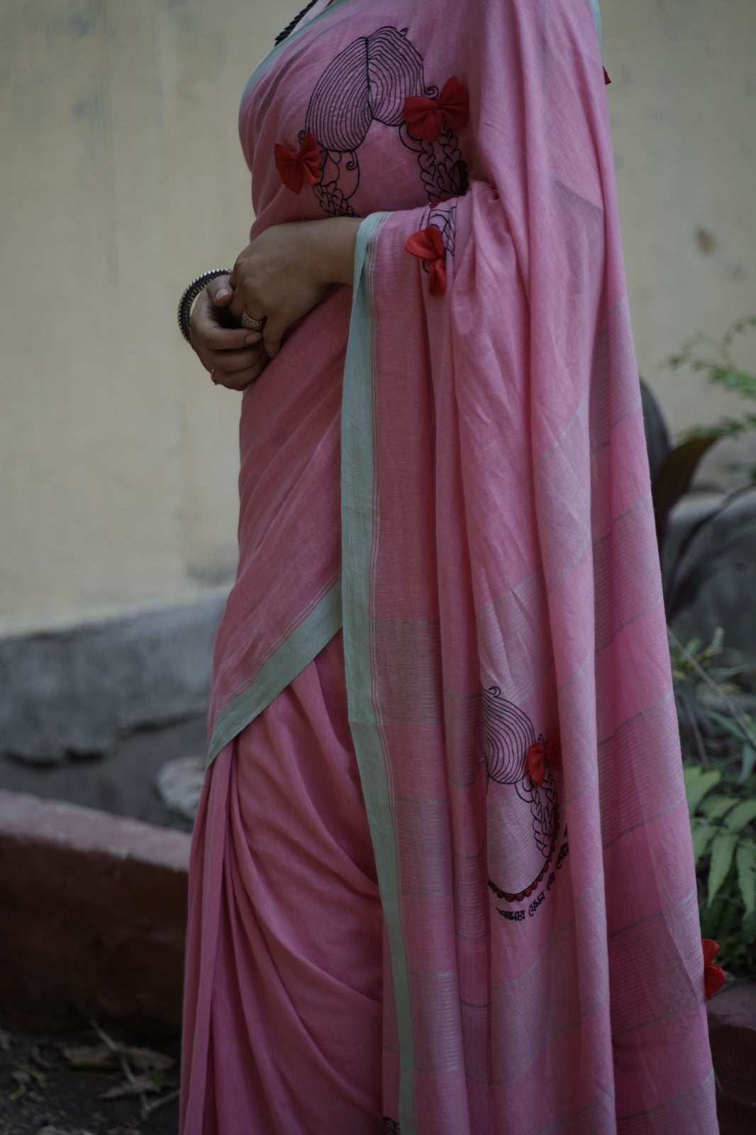 Jemon Beni Saree