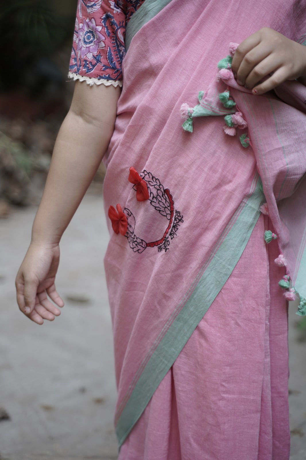 Laal Jhuti Kakatuya (Kids)