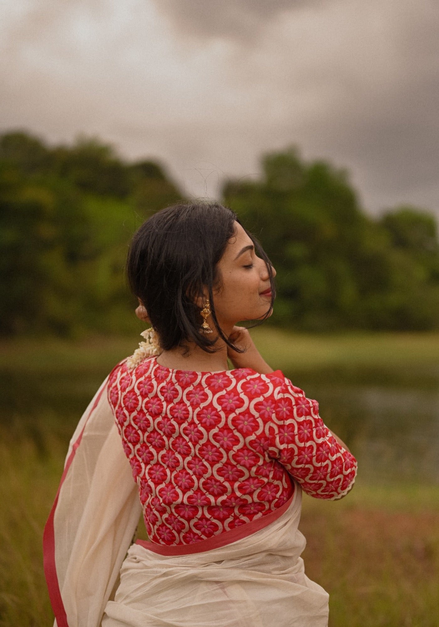 RED TILE PATTERN BLOUSE