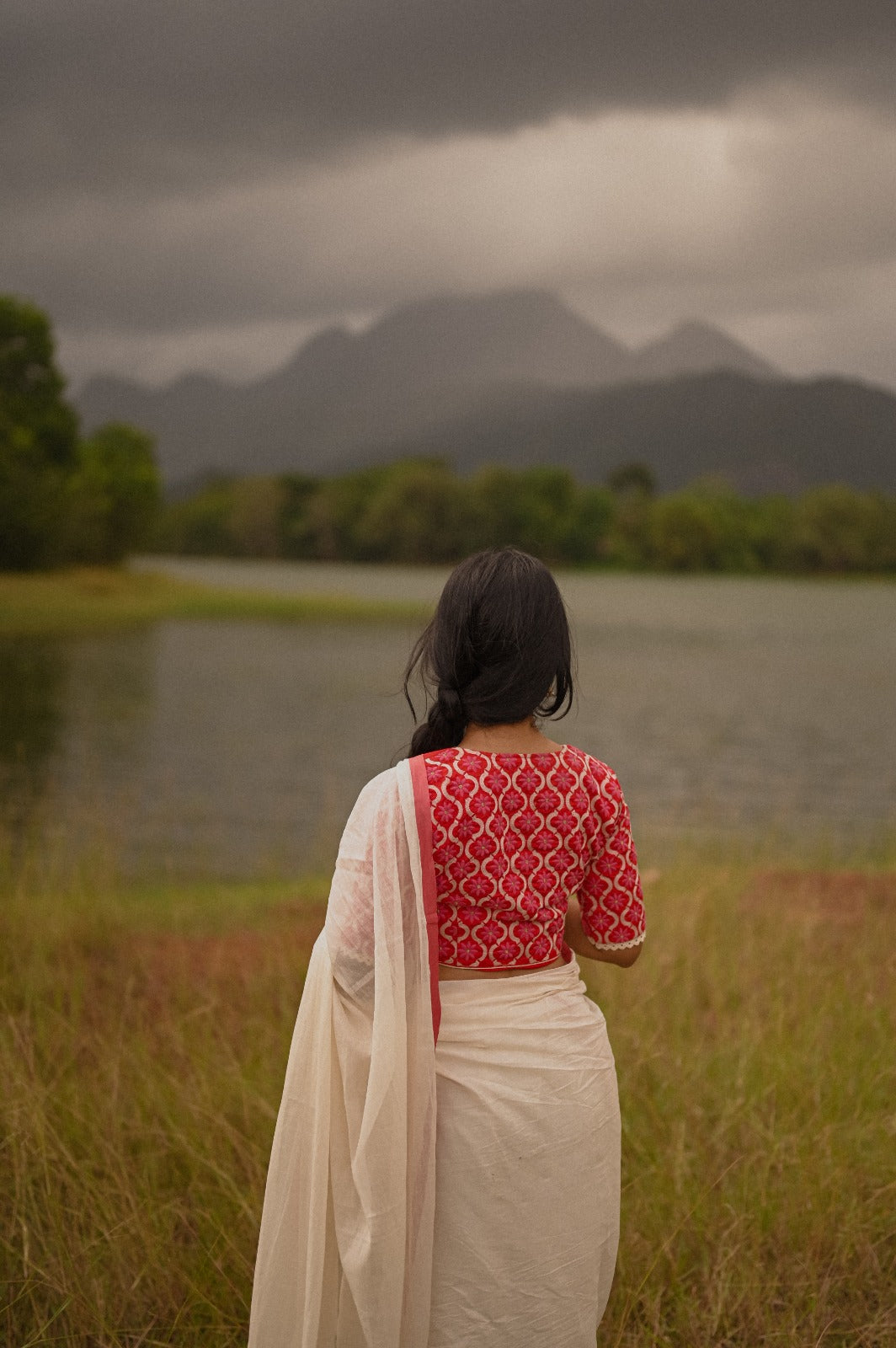 RED TILE PATTERN BLOUSE