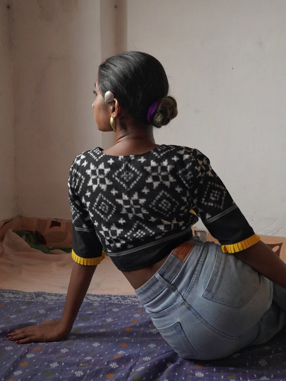 BLACK YELLOW TELIA RUMAL BLOUSE