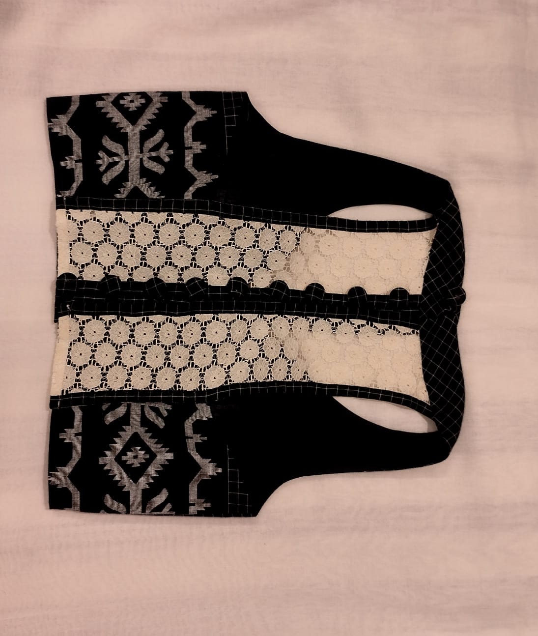 PARAMA SHADA KALO (Racer Back) BLOUSE