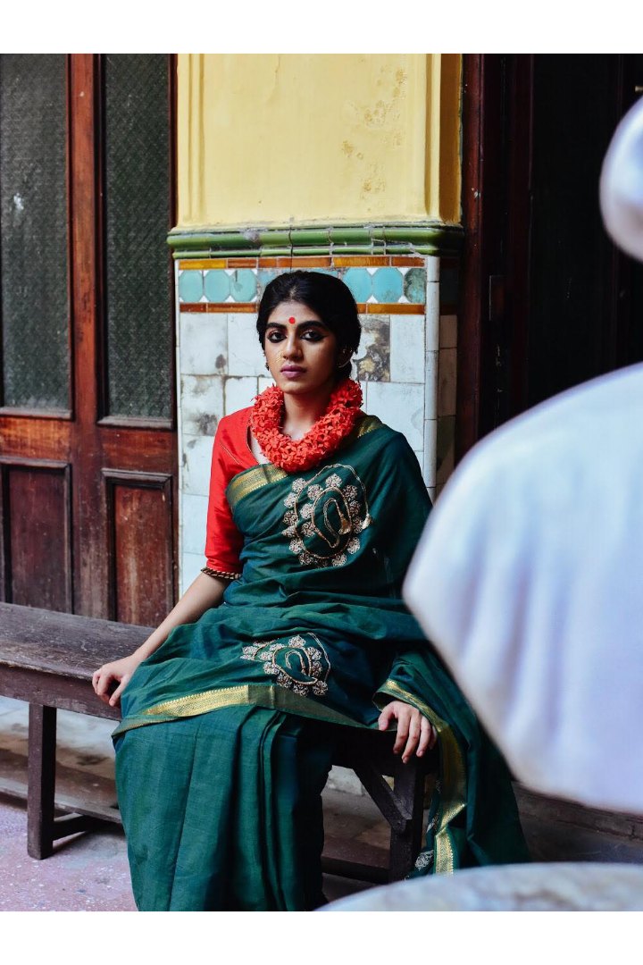 RED & GOLDEN THAKURER GOYNA(BLOUSE)