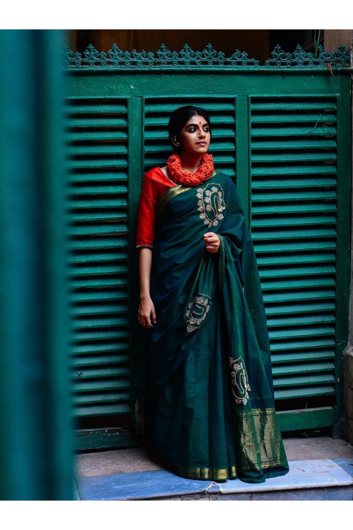 RED & GOLDEN THAKURER GOYNA(BLOUSE)