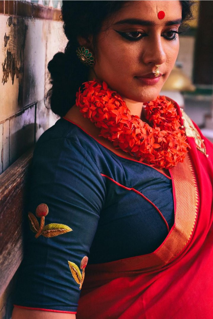 MAYURKANTHI PARROT (BLOUSE)