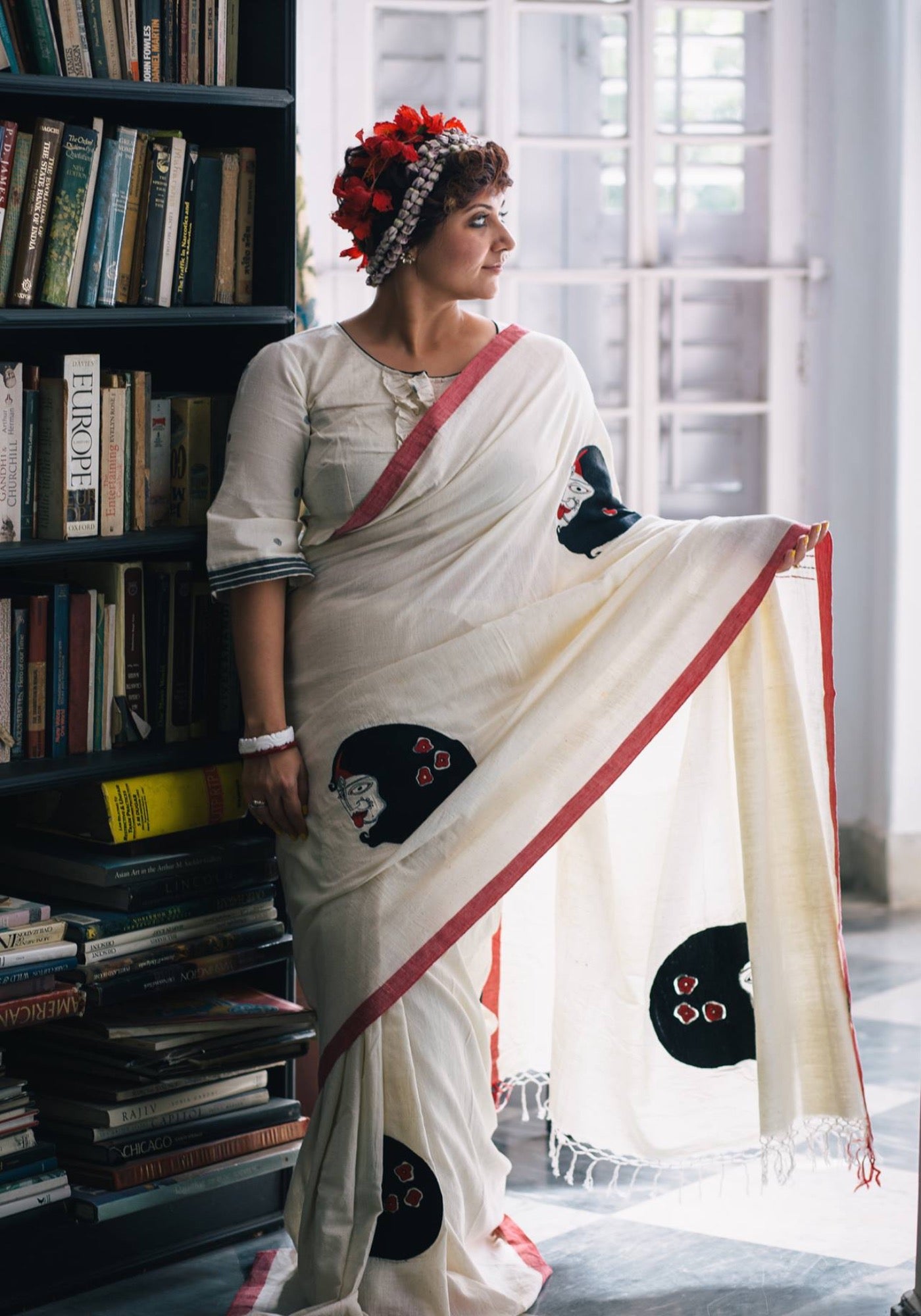 WHITE-RED BORDER KALI 1 SAREE