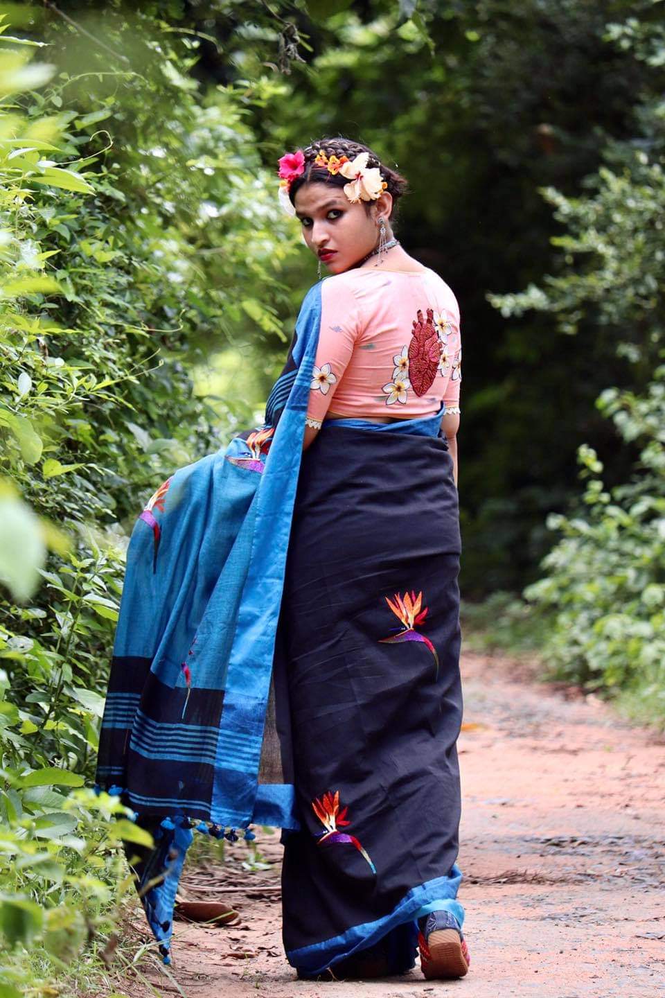 BLACK-BLUE BIRDS OF PARADISE (SAREE)