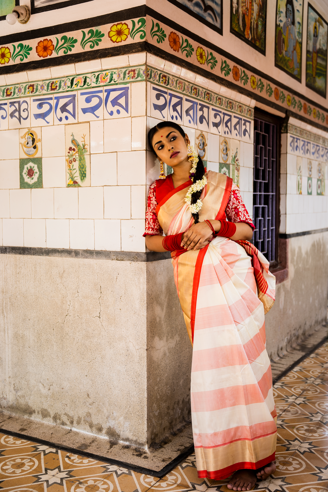 DUDHEY AALTA (SAREE)