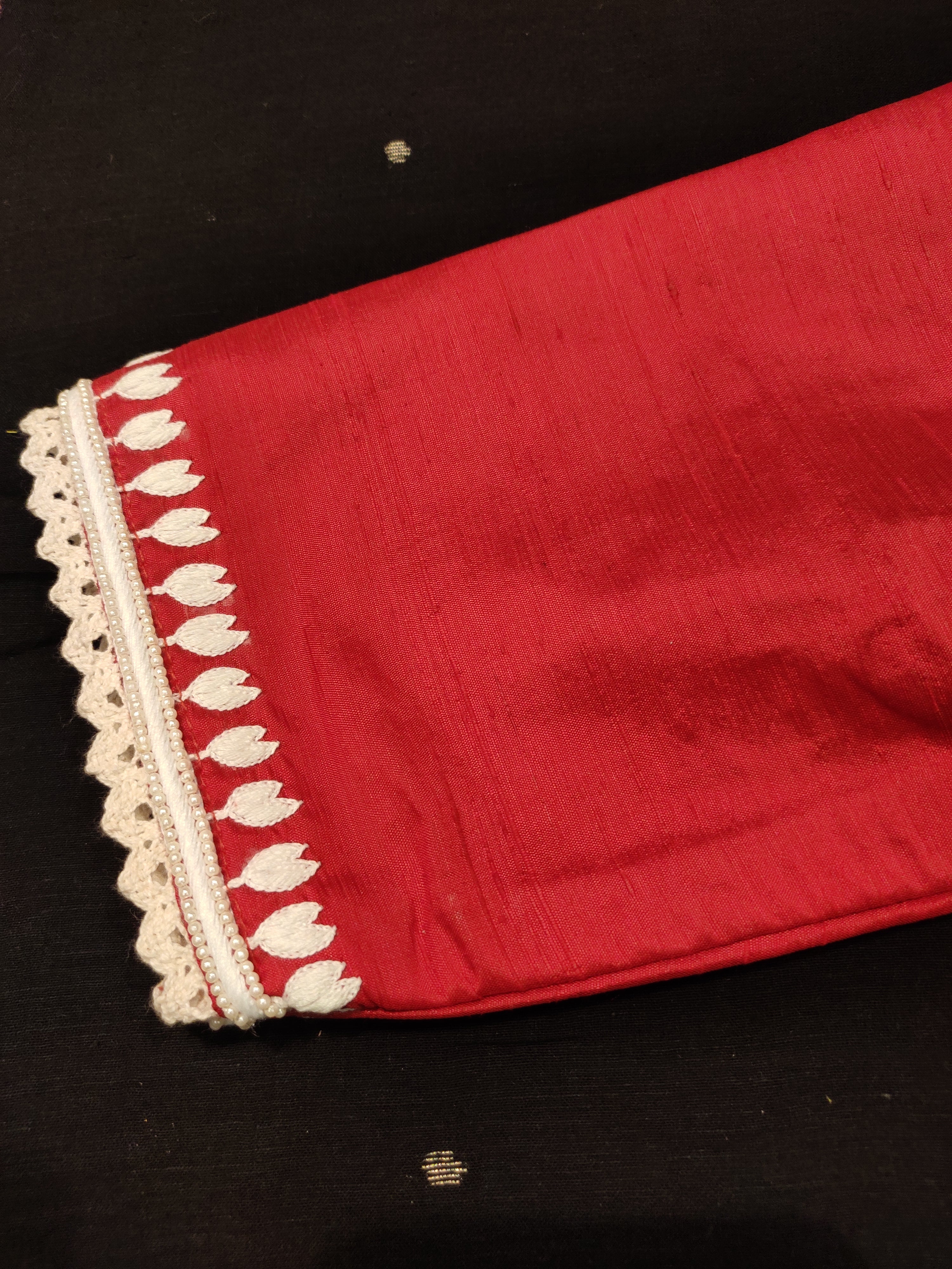 Red Odissi Tahiya