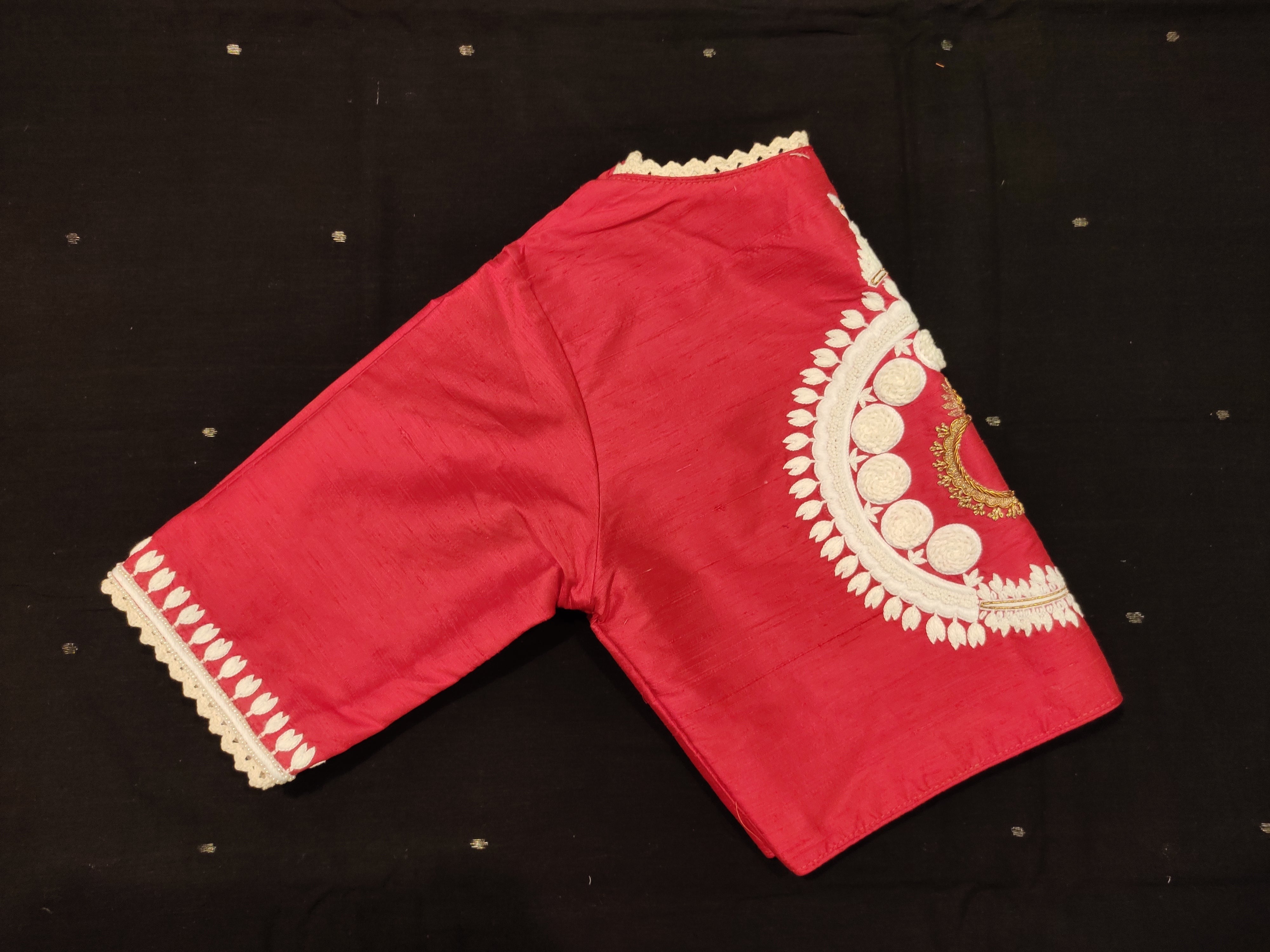 Red Odissi Tahiya