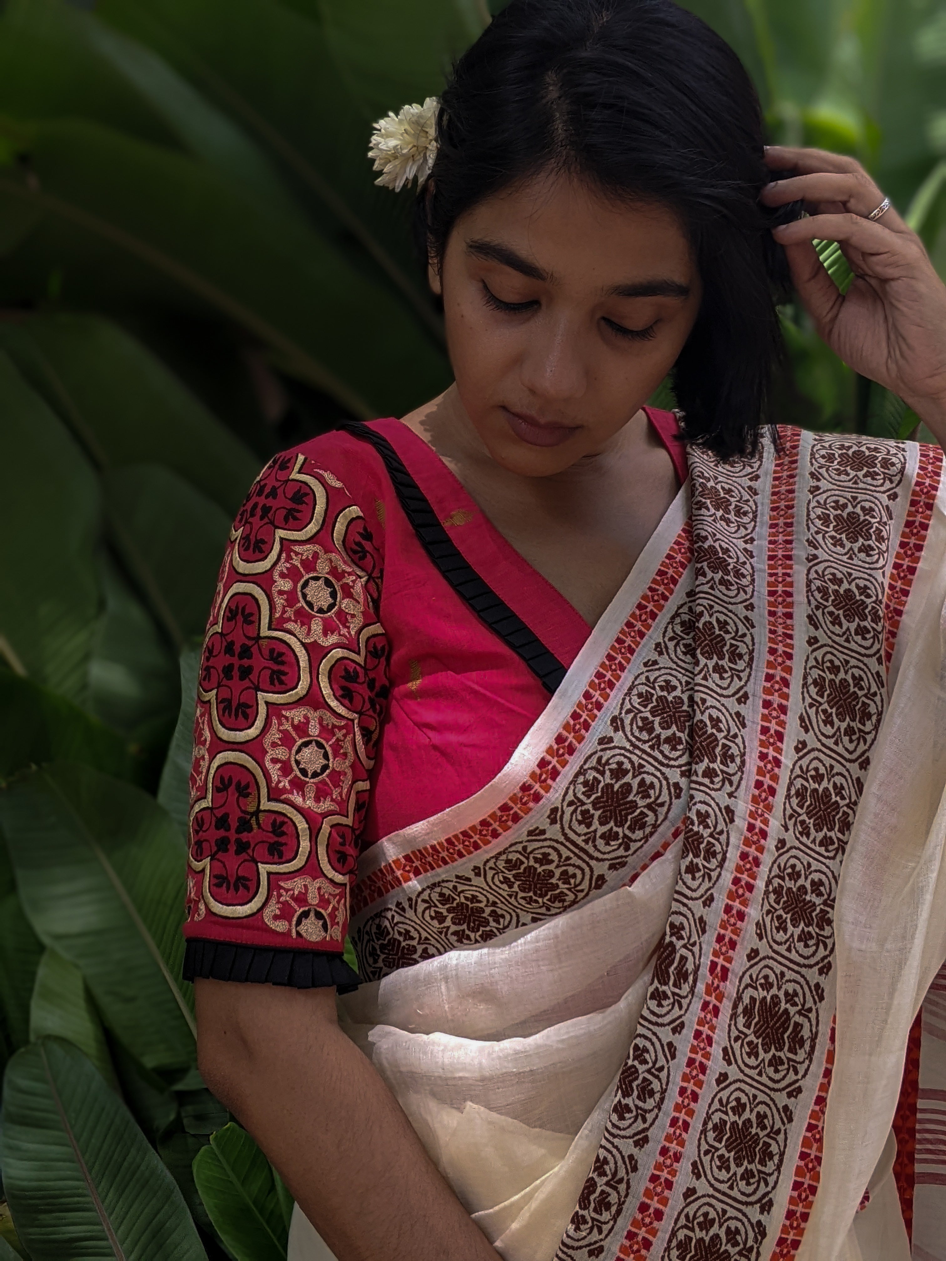 RASHBEHARI AVENUE (SAREE)