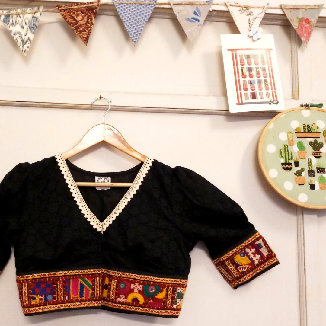Black Vintage Kutch
