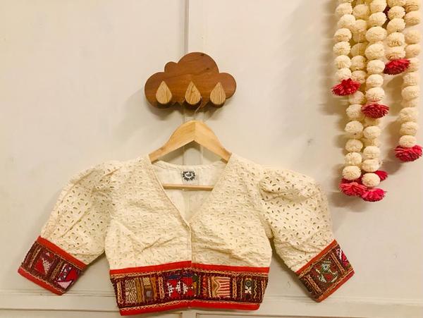 WHITE VINTAGE KUTCH