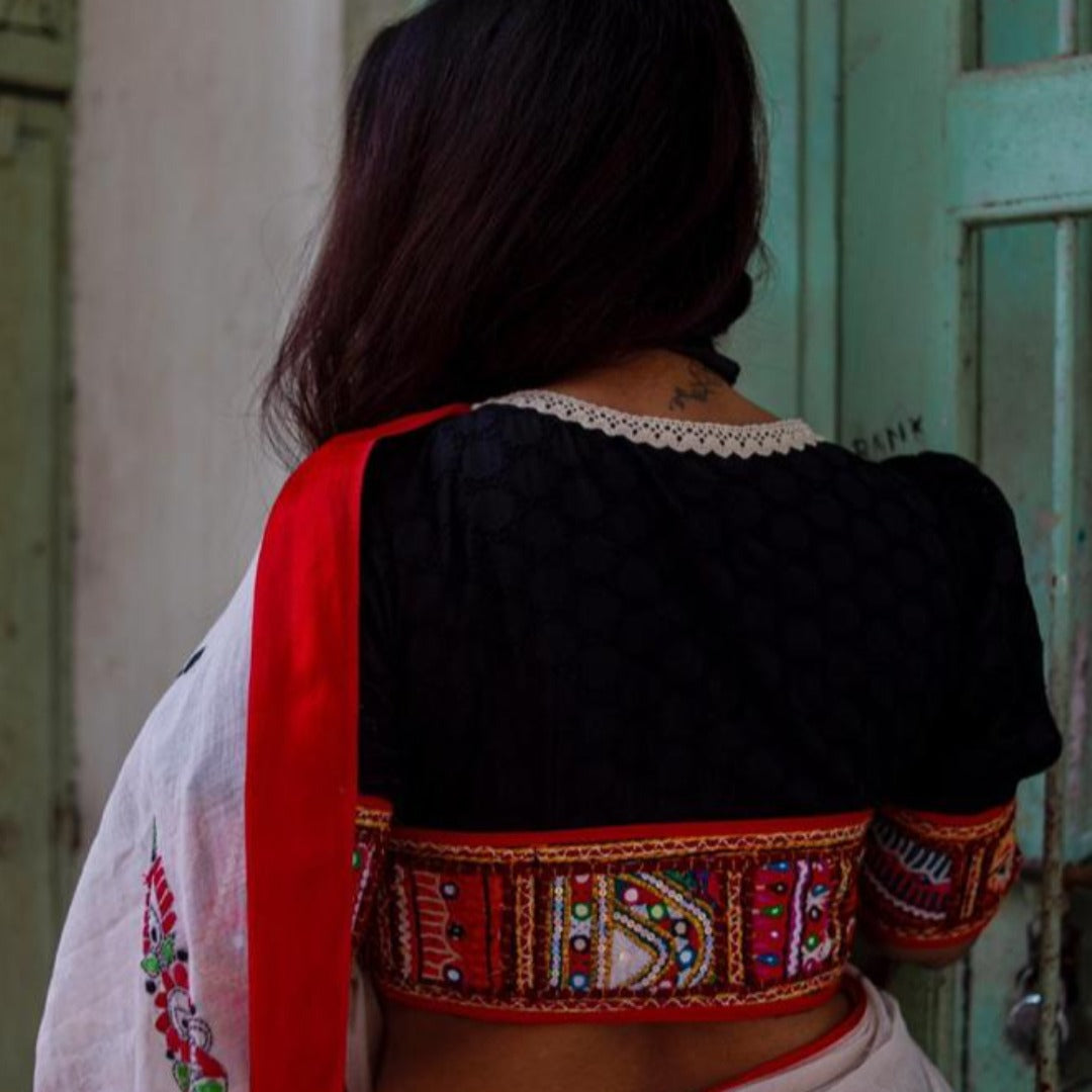 Black Vintage Kutch