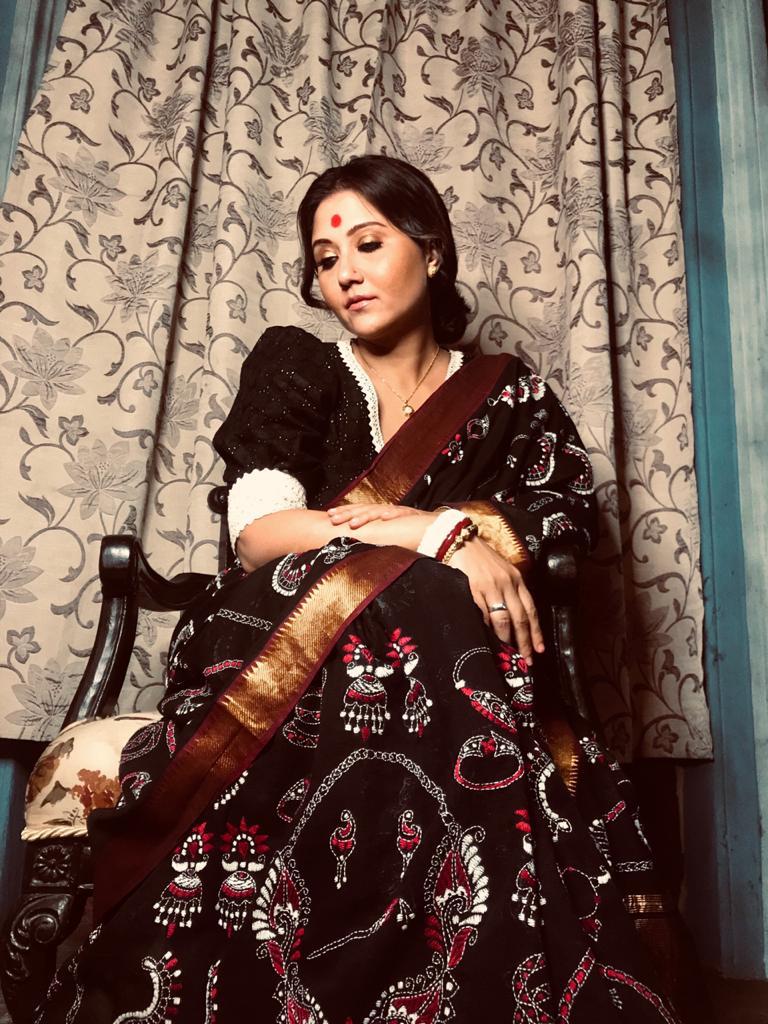 BLACK VINTAGE RITWIKA