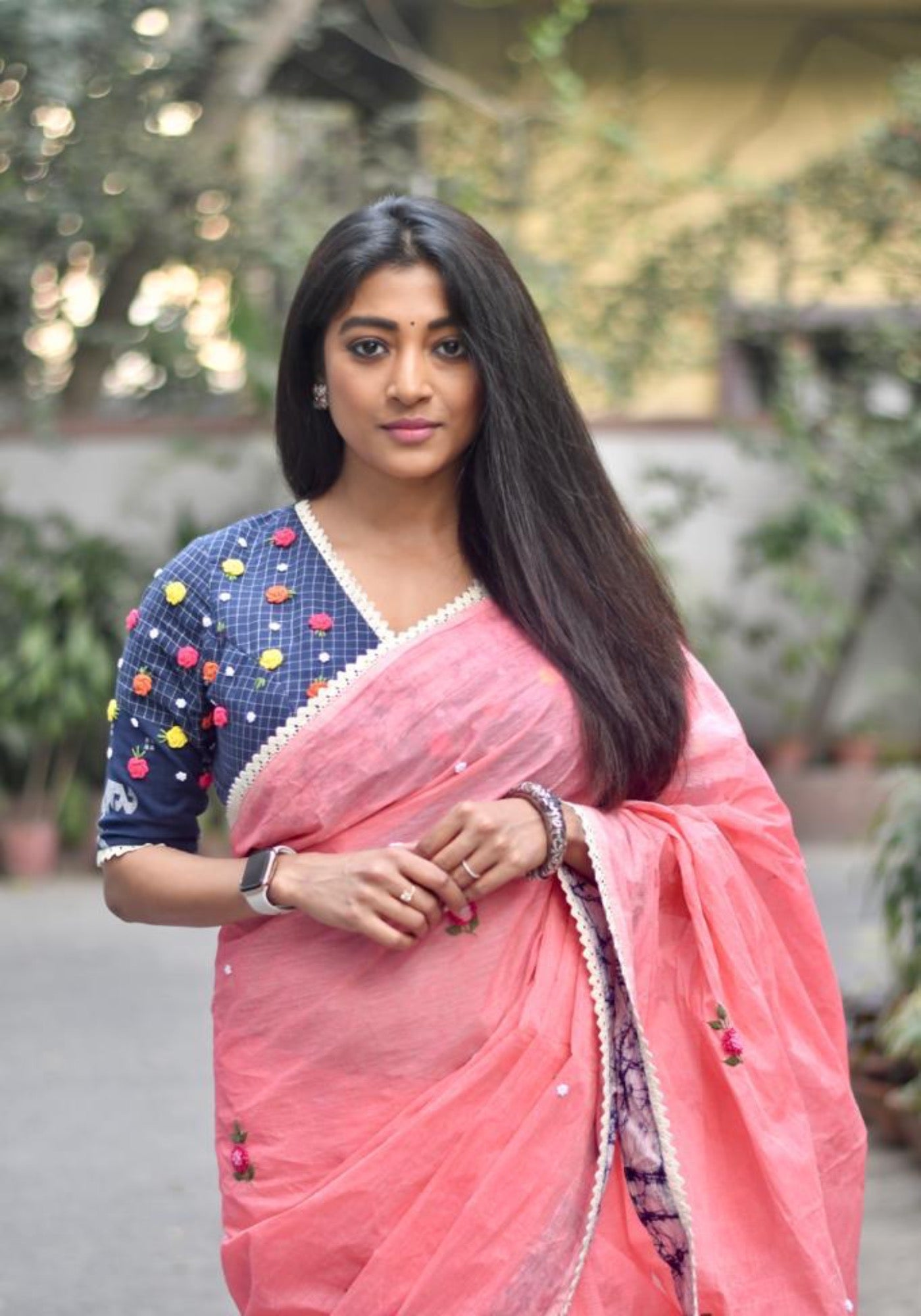 BLUE JAMDANI MULTI ROSE