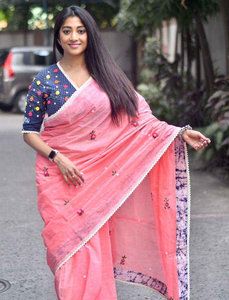 BLUE JAMDANI MULTI ROSE