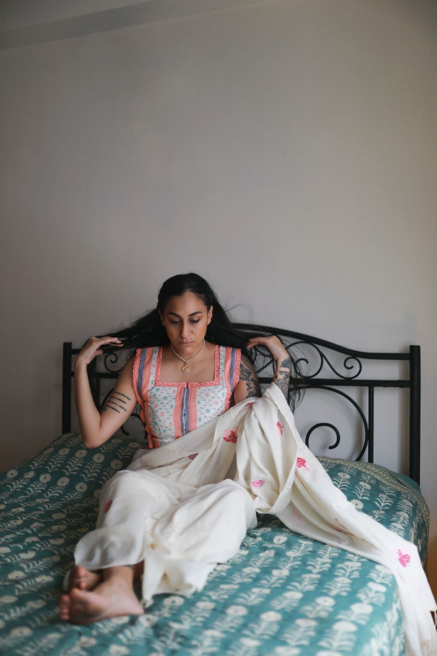 WHITE BOUGAINVILLEA SAREE